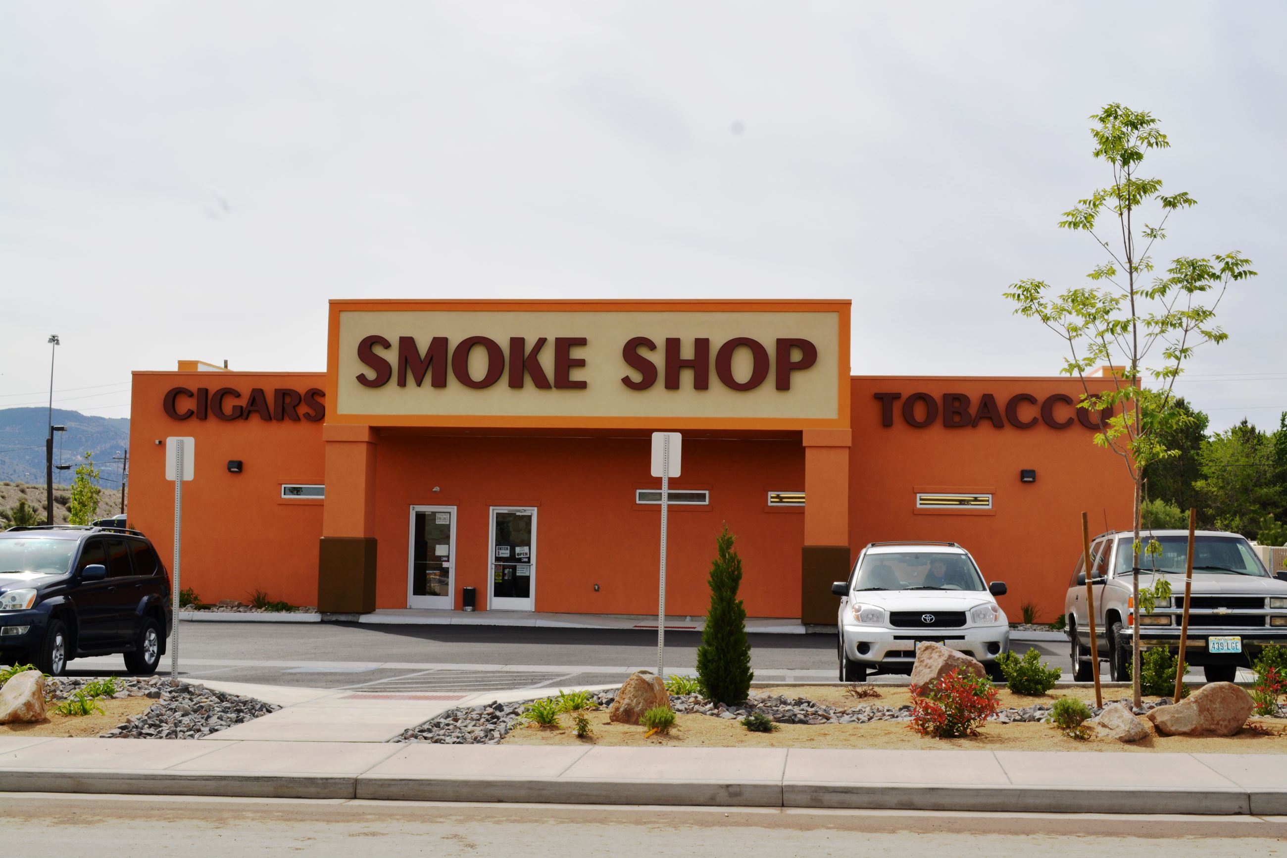 Smoke Shop - Auto Center Drive